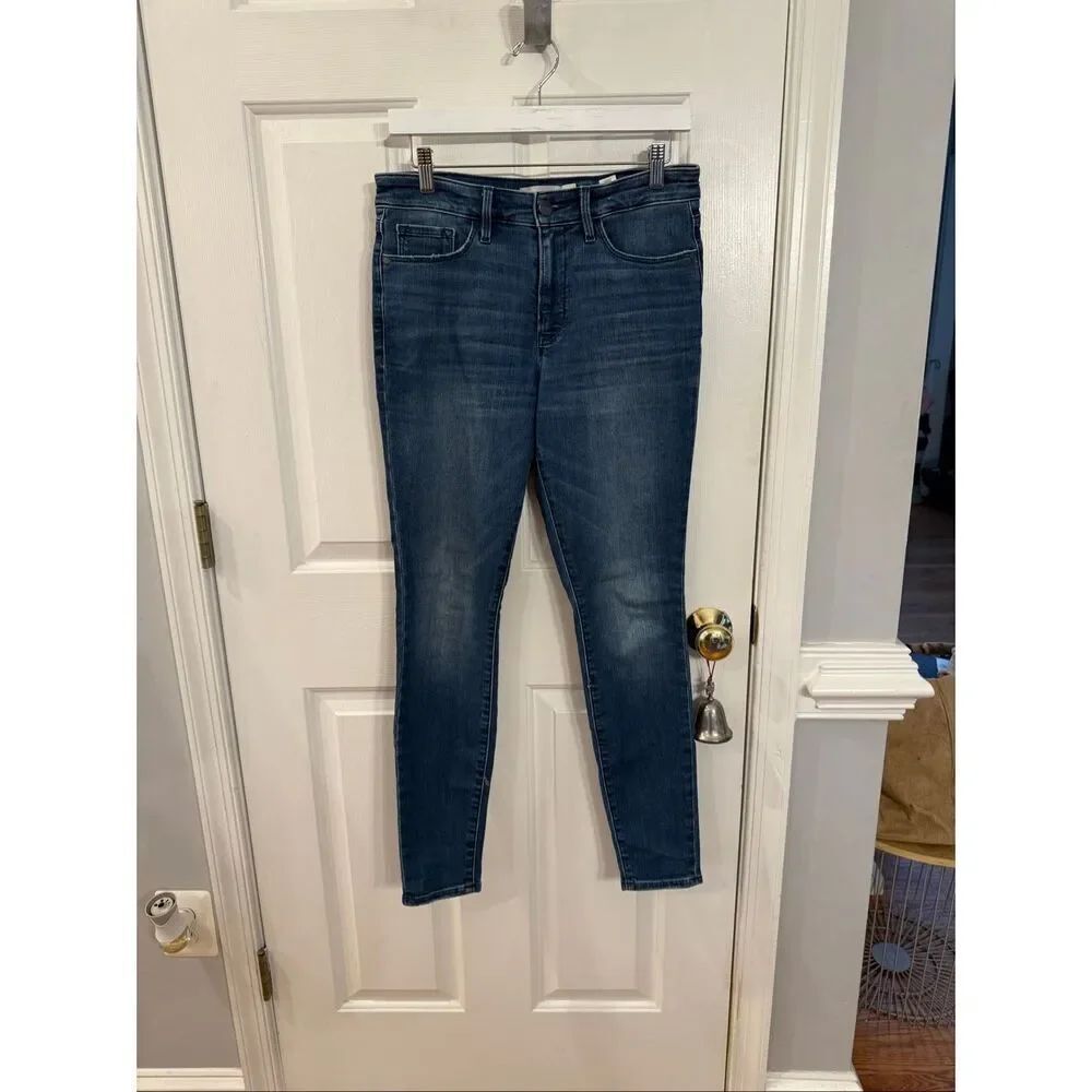 Athleta Sculptek Taper Leg Jeans sz 8 EUC - Picture 2 of 9